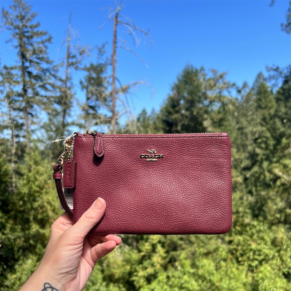 COACH Women's Small Pebble Leather Wristlet Vintage Mauve Gold Hardware 22952